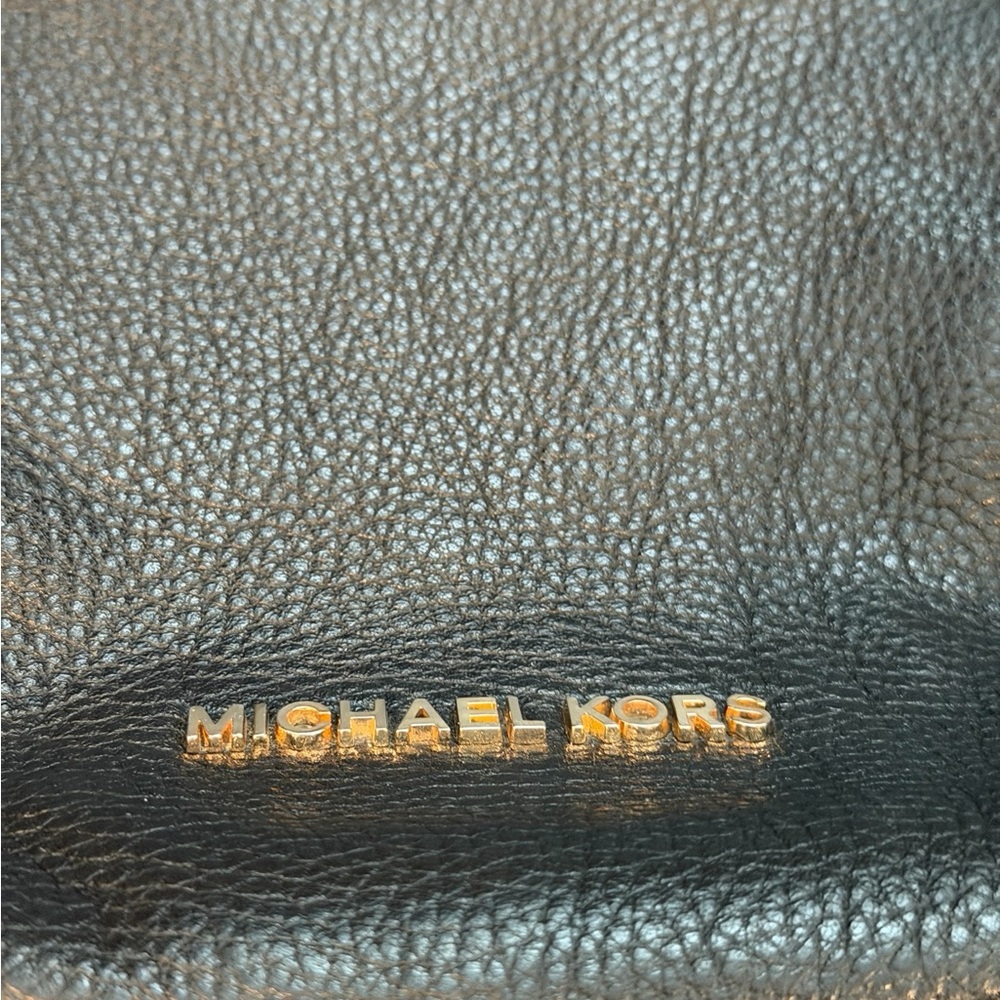 Michael Kors Anita Large Black Pebbled Leather Shoulder Hobo with Gold Hardware - Picture 2 of 9